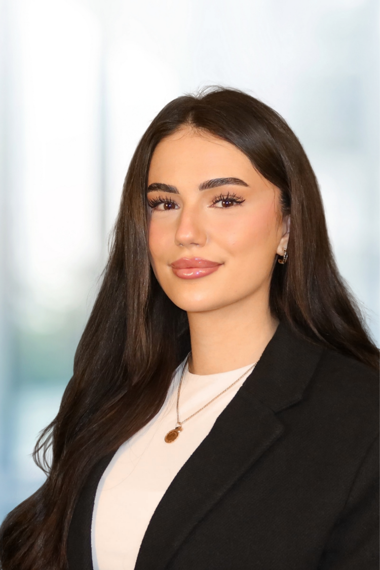 Sheymaa Sherif Sachbearbeiterin Administration