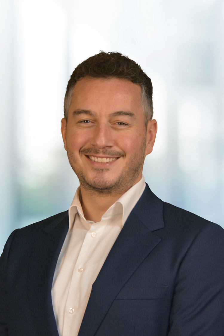 Korab Thaci Leiter HR